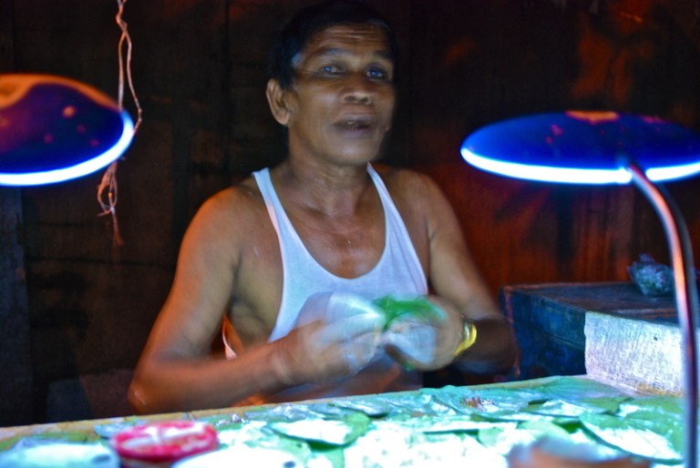 betel_man.jpg